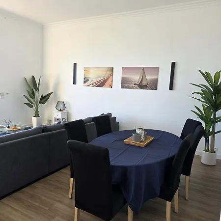 Lejlighed 3br Sea View Private Terrace Steps To Old Town & Palais *