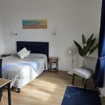Newly Renovated! Harbour View On Balcony Terrace Apartamento Cannes