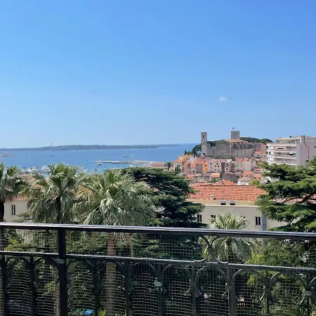 Apartment 3br Sea View Private Terrace Steps To Old Town & Palais