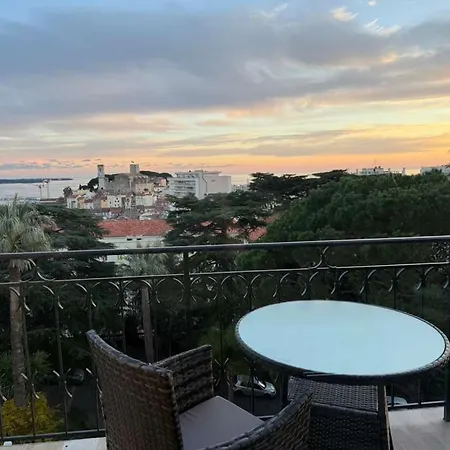 3br Sea View Private Terrace Steps To Old Town & Palais Apartment Cannes