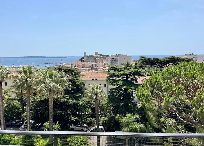 Newly Renovated! Harbour View On Balcony Terrace Apartman Cannes