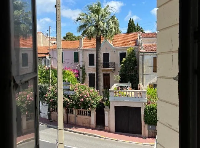 Newly Renovated! Harbour View On Balcony Terrace * Cannes