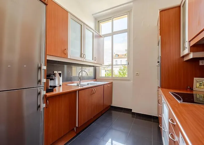 Newly Renovated! Harbour View On Balcony Terrace * Cannes