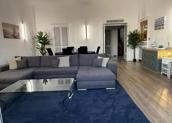 Newly Renovated! Harbour View On Balcony Terrace Cannes