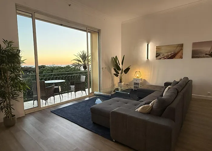 Daire Newly Renovated! Harbour View On Balcony Terrace