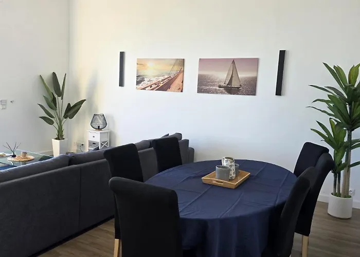 Daire Newly Renovated! Harbour View On Balcony Terrace *