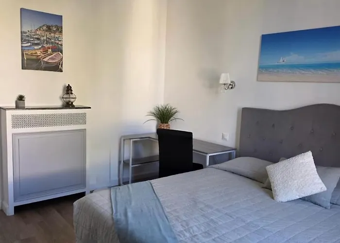 Newly Renovated! Harbour View On Balcony Terrace Apartman *